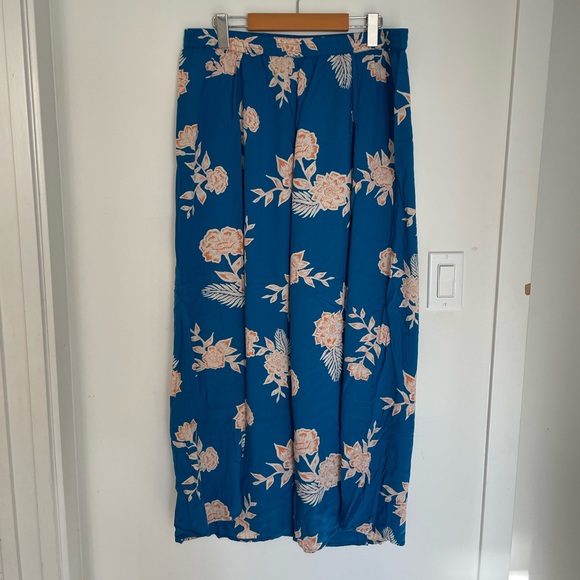 Roxy Flowy Pants - Picture 1 of 6